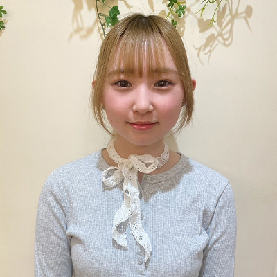 秋本茉奈