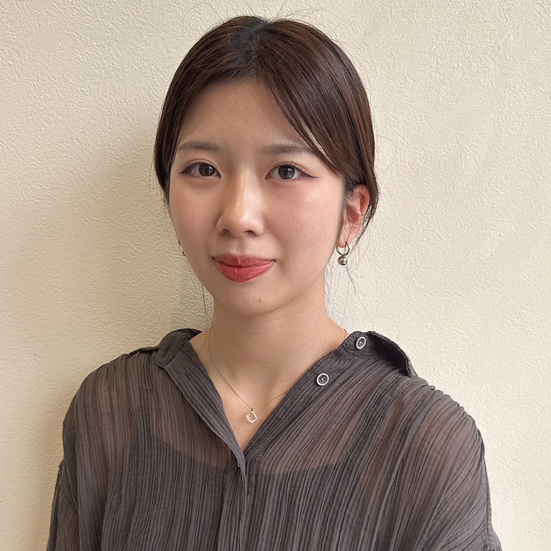 冨満 綾香